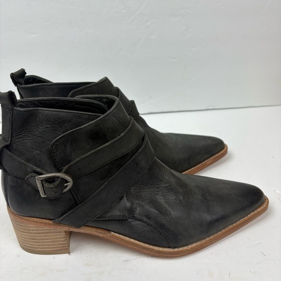 NWT Free People Black Looped Ankle Boot Strappy Pointed Toe Womens size 38.5 8.5 - Picture 5 of 11